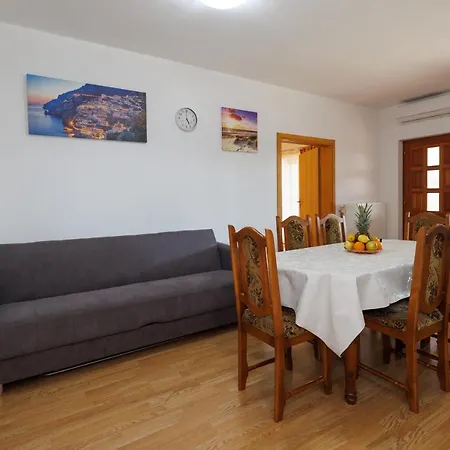 Apartament Depikolo *countryside Bajcici